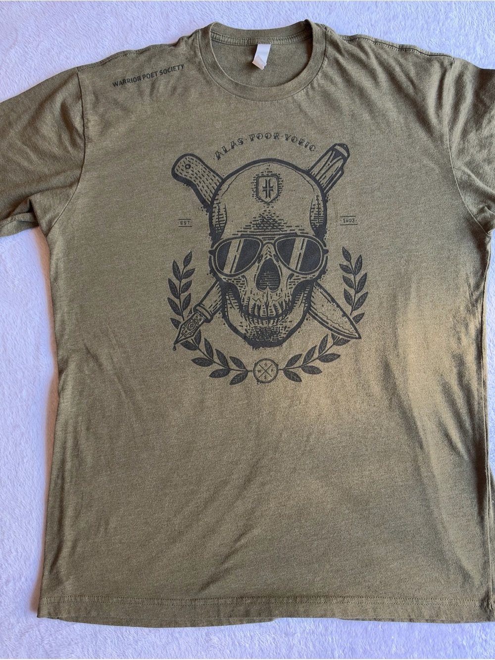Warrior Poet Society Alas Poor Yorick Skull Tee Olive Large WPS Hamlet